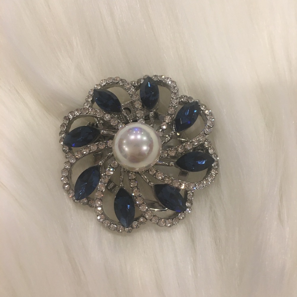 Brooch No:62